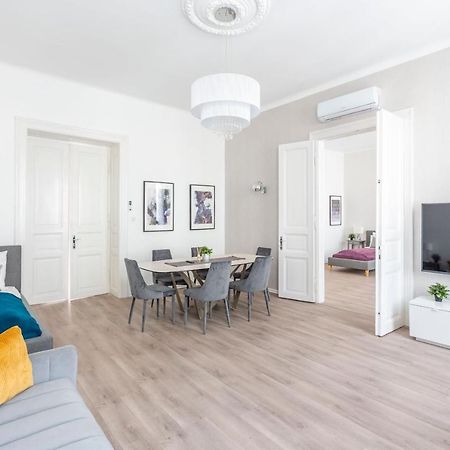 Exclusive Downtown Apartment In The Heart Of Budapest Esterno foto