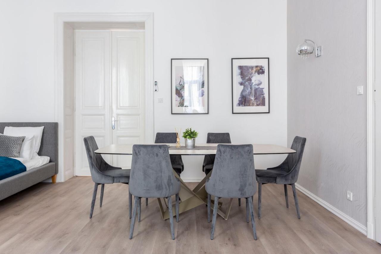 Exclusive Downtown Apartment In The Heart Of Budapest Esterno foto