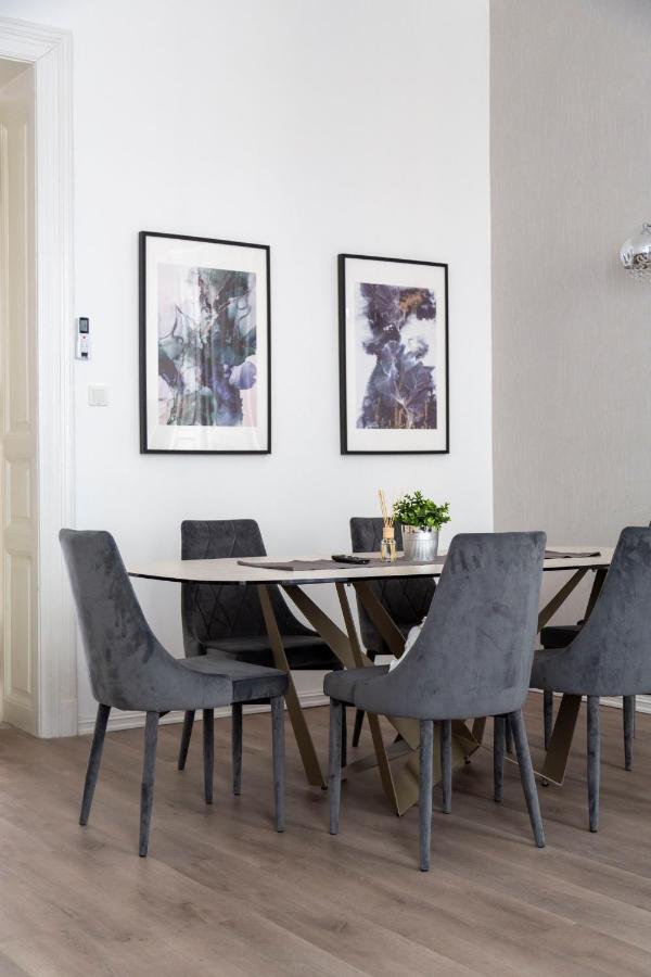 Exclusive Downtown Apartment In The Heart Of Budapest Esterno foto