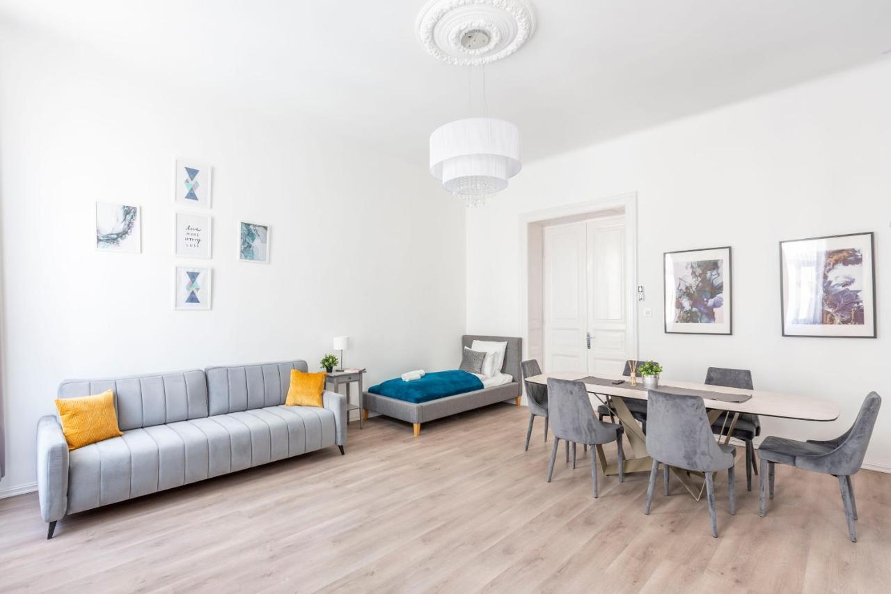 Exclusive Downtown Apartment In The Heart Of Budapest Esterno foto