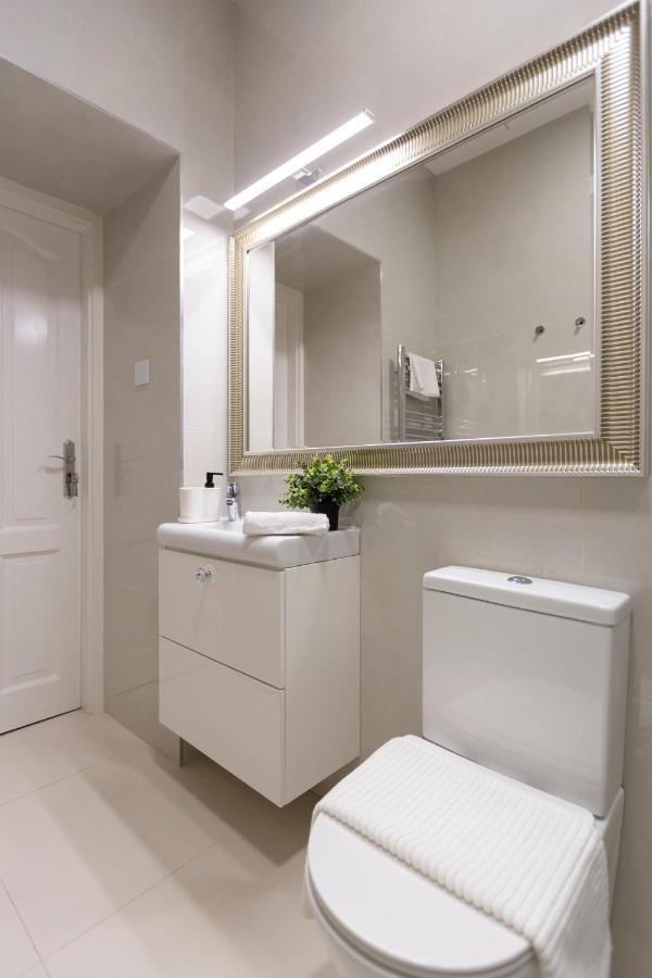 Exclusive Downtown Apartment In The Heart Of Budapest Esterno foto